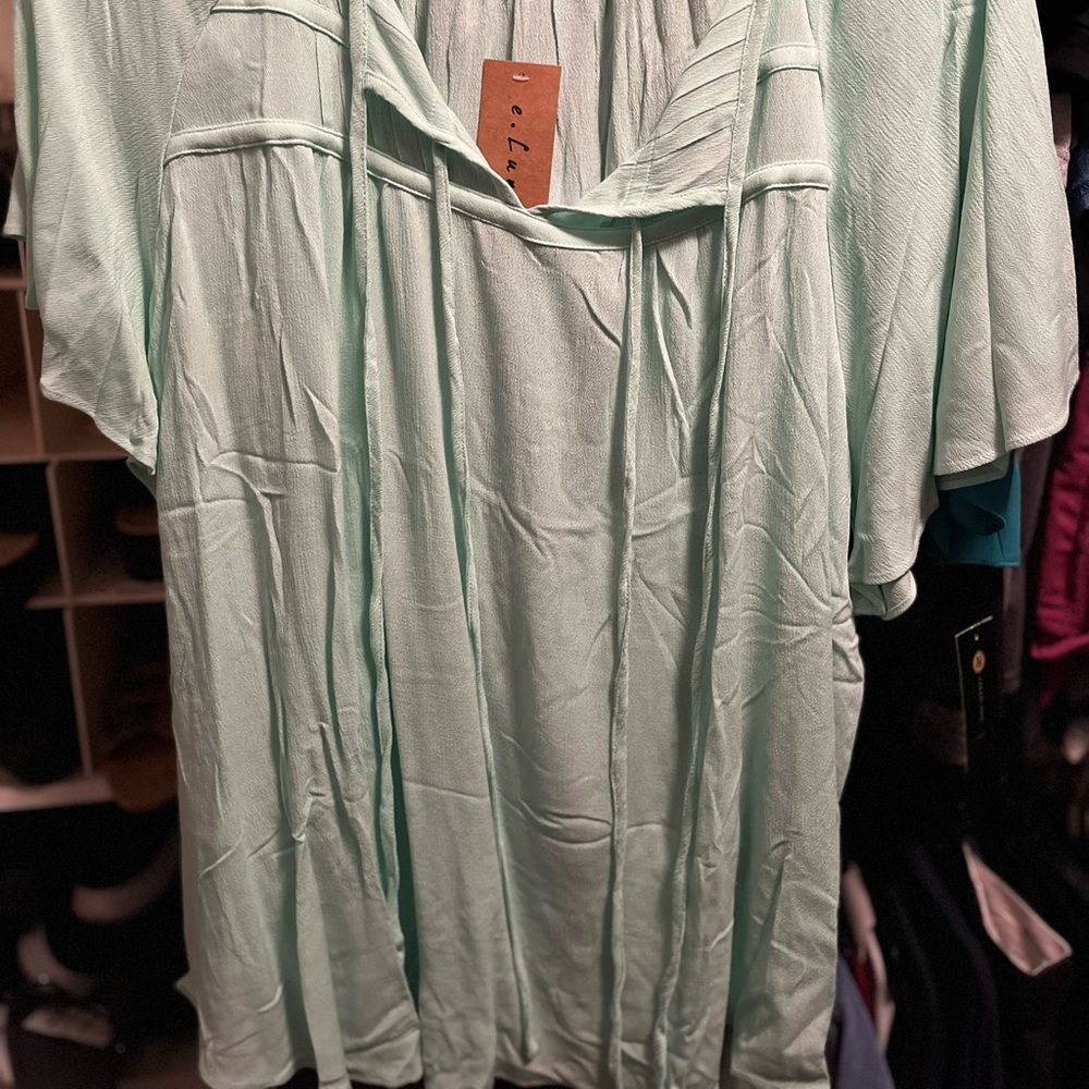 E Luna boutique brand nwt shirt